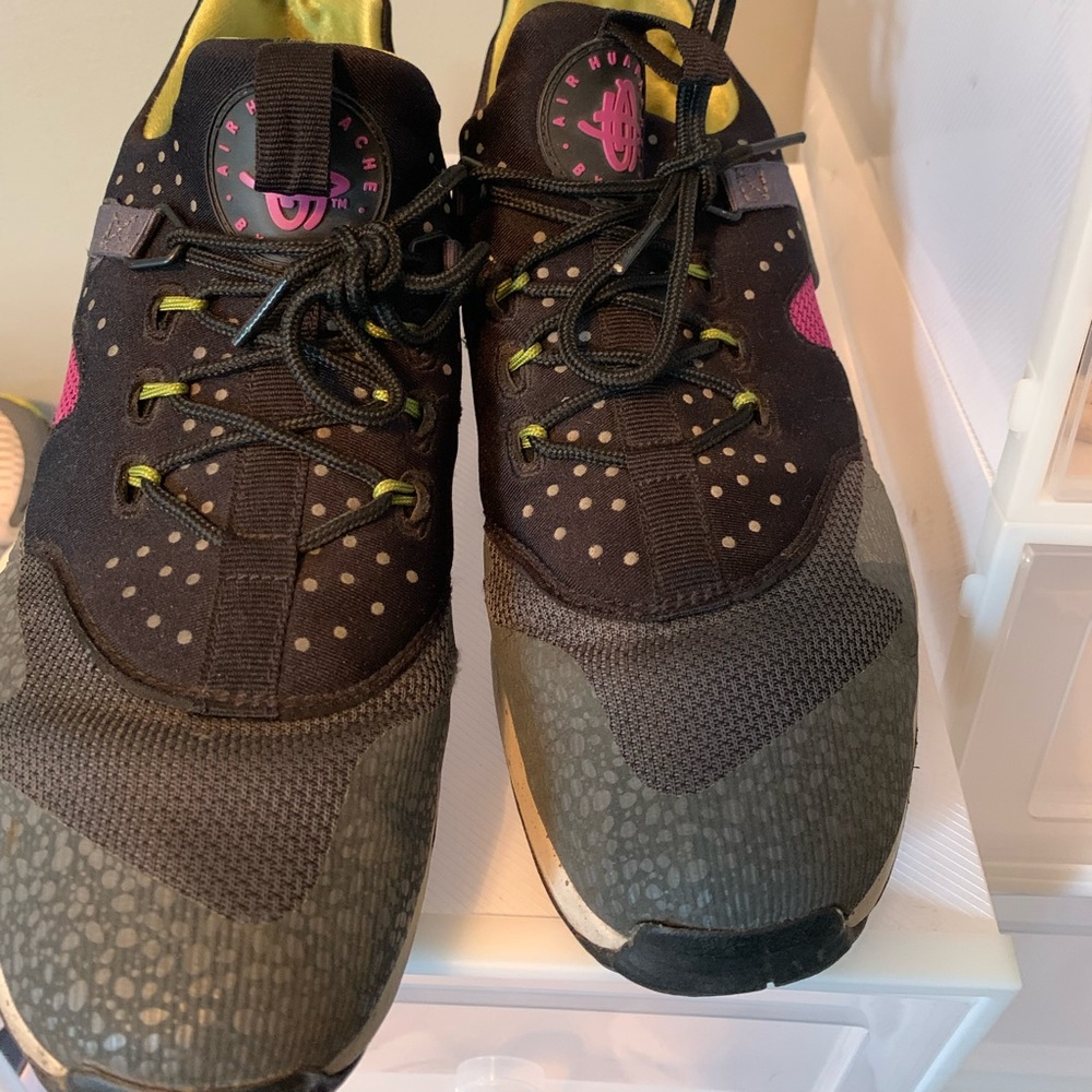 Nike Huarache Shoes - black/purple/grey